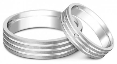 Обручальное кольцо из платины с бриллиантами 16.5