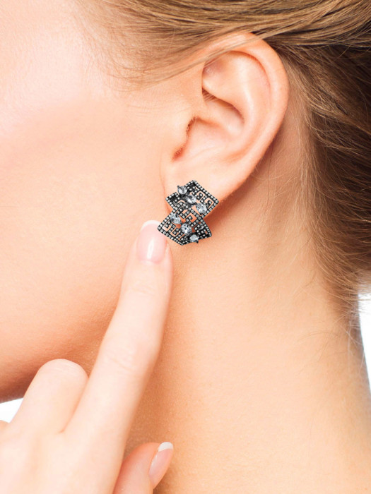 Серьги из белого золота с бриллиантами и кварцем (012462)